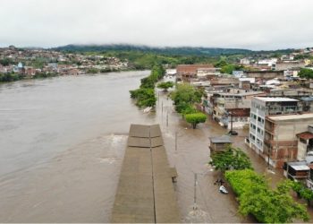 Governador Rui Costa anuncia novas ações de auxílio a vítimas das enchentes na Bahia