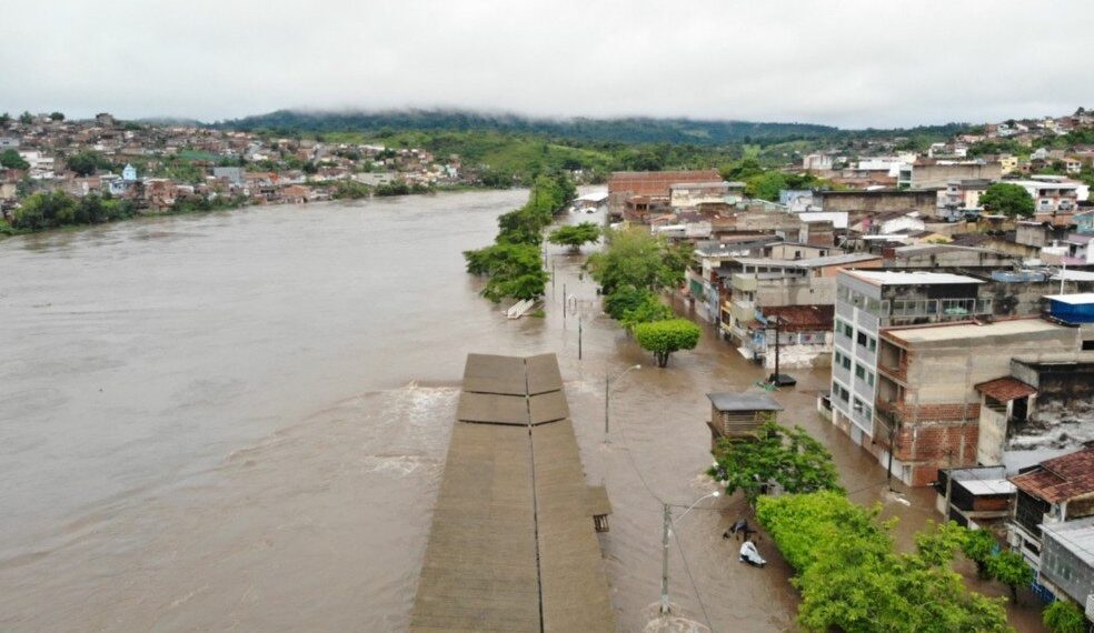 Governador Rui Costa anuncia novas ações de auxílio a vítimas das enchentes na Bahia