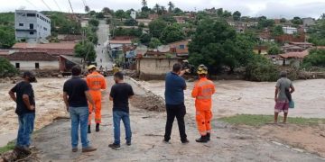 Governo reconhece emergência em 48 cidades de MG e BA