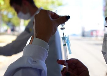 NOTA DE ESCLARECIMENTO SOBRE A VACINAÇÃO DE CRIANÇAS CONTRA A COVID-19