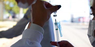 NOTA DE ESCLARECIMENTO SOBRE A VACINAÇÃO DE CRIANÇAS CONTRA A COVID-19