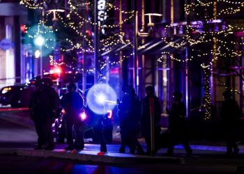 Atirador nos EUA mata quatro pessoas e fere outras três