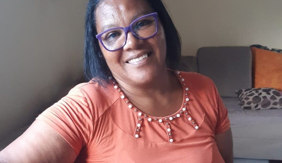Diarista desaparecida desde a véspera de Natal é achada morta e enterrada no quintal da própria casa no litoral de SP