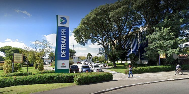 Detran muda horário de atendimento por conta de fim de ano no Paraná; veja como fica