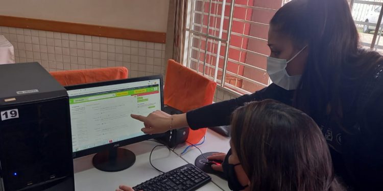 UMA NOVA EDUCAÇÃO: COM INVESTIMENTOS NOS PROFISSIONAIS E EM RECURSOS TECNOLÓGICOS, SEMEC PREPARA AS CRIANÇAS PARA O FUTURO