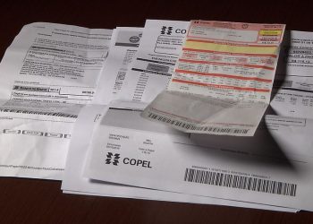 Ratinho Junior sanciona lei que amplia número de famílias com direito à tarifa social da Copel