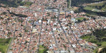 Festa de confraternização contaminou 23 funcionários de empresa de MG com a variante ômicron, confirma Saúde