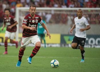 Futebol: Onde assistir aos jogos de hoje, segunda-feira, 6 de dezembro