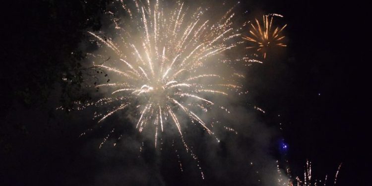 GUARAPUAVA TERÁ SHOW DE FOGOS SEM ESTAMPIDO NA CHEGADA DE 2022