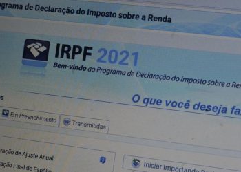 Receita paga hoje lote residual de restituições do IRPF 2021
