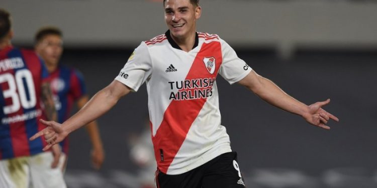 FUTEBOL INTERNACIONAL