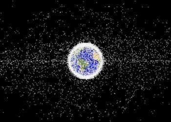 Lixo espacial é armadilha que pode enclausurar a humanidade na Terra