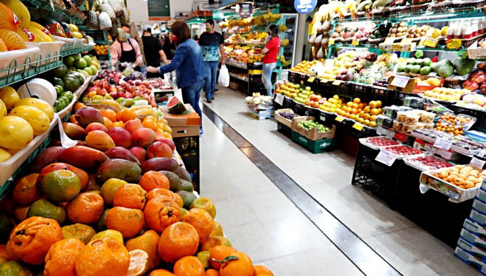 Conheça os produtos exóticos “escondidos” no Mercado Municipal de Curitiba