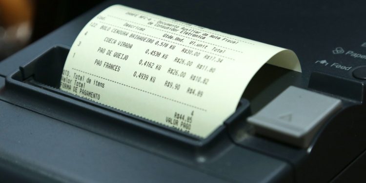 Moradora de Curitiba ganha prêmio de R$ 1 milhão em sorteio do Nota Paraná