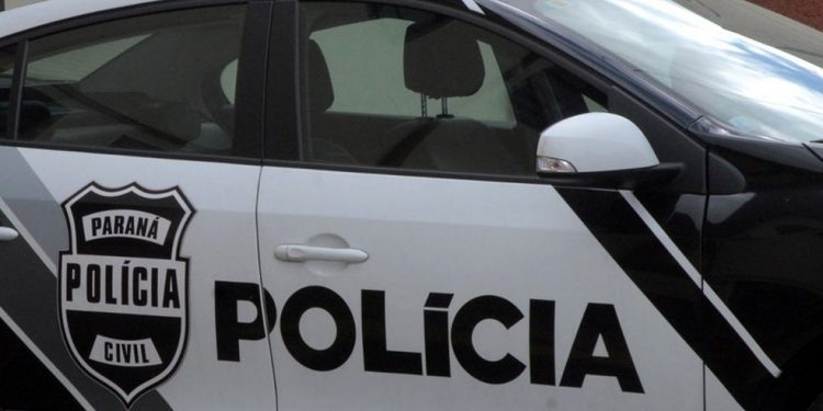 Idoso vestido de Papai Noel é preso suspeito de importunação sexual contra adolescente, no litoral do Paraná