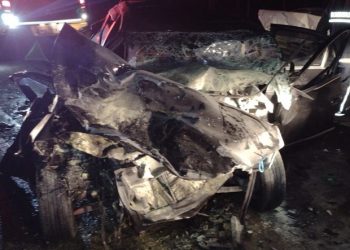 Criança de 2 anos e outras cinco pessoas morrem em acidente entre dois carros e caminhão na PR-090, em Piraí do Sul