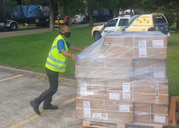 Quase 9 mil pistolas chegam ao Paraná para renovar armamento da PM