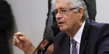 Como é difícil para um político calçar as pantufas