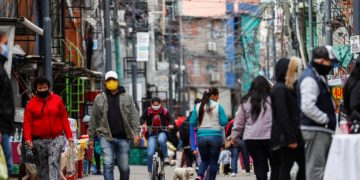 Salário mínimo do Brasil é menor que da Bolívia e Paraguai; na Venezuela é US$ 1