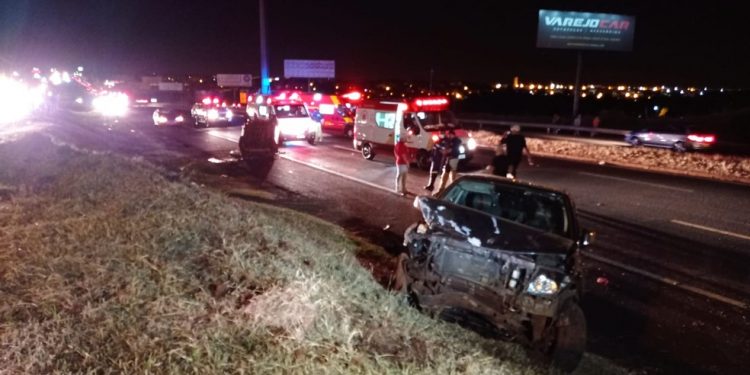 Motorista que se envolveu em acidente com 12 feridos nega ter bebido antes de dirigir e diz à polícia ter sido agredido