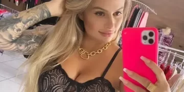 ‘Trafigata’ deixa prisão e vai usar tornozeleira eletrônica; defesa alega que mulher é viúva e mãe