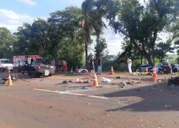 Carro bate ao tentar ultrapassar em local proibido da BR-369 e deixa uma pessoa morta e quatro feridas, diz PRF