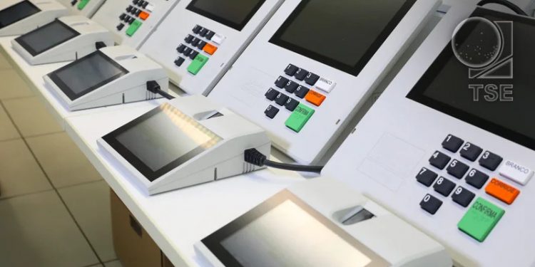 Eleições de 2022 terão nova versão da urna eletrônica; saiba o que muda