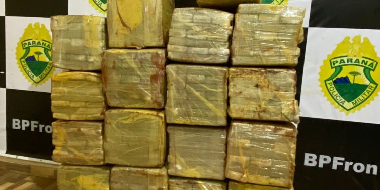 BPFRON apreende mais de 300 quilos de maconha e produtos contrabandeados no Oeste do estado