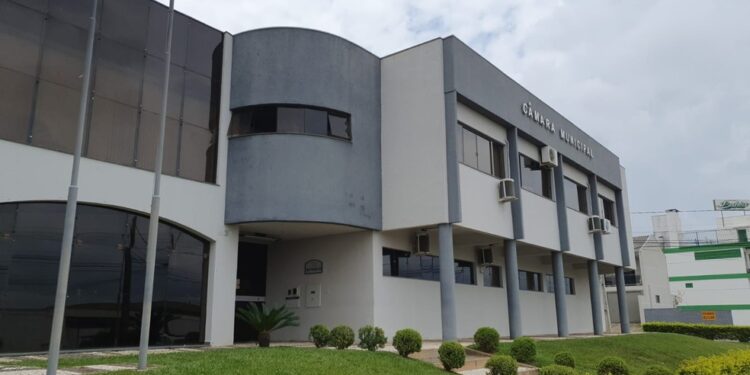 Câmara de Guarapuava suspende atividades presenciais após surto de Covid entre vereadores e servidores
