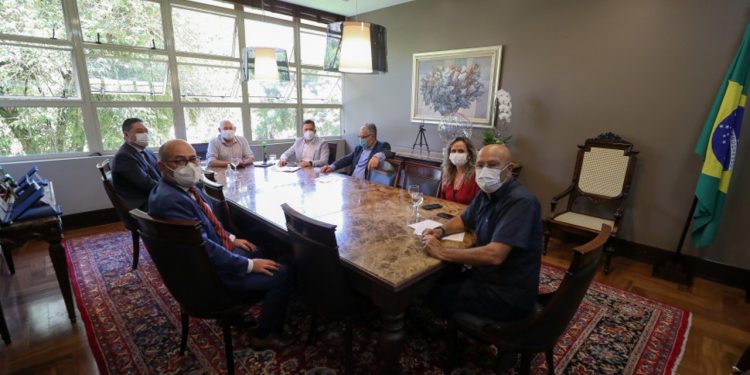 Federação apresenta proposta à Assembleia para transmissão do Paranaense