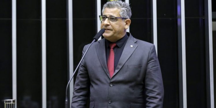 Projeto inclui terapia baseada na capoeira no rol de práticas integrativas do SUS