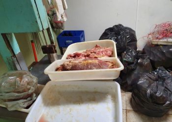 Comerciante é preso com carnes, explosivos, cigarros e fiação de cobre irregulares em Castro