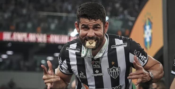 Sem Diego Costa, diretoria do Corinthians recebe dois nomes para a função de centroavante