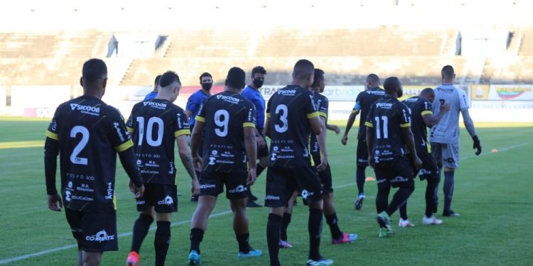 Rio Branco-PR não comparece ao jogo e FC Cascavel vence por WO na estreia do Paranaense