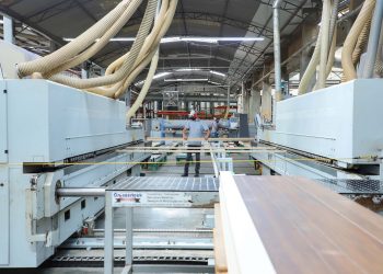 Com alta de 10% até novembro, indústria paranaense foi a quarta que mais cresceu em 2021