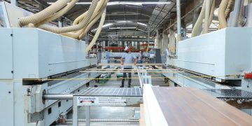 Com alta de 10% até novembro, indústria paranaense foi a quarta que mais cresceu em 2021