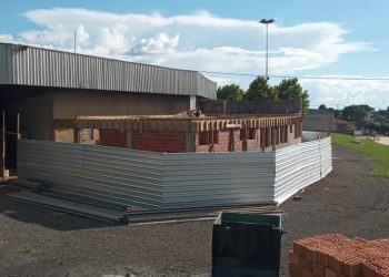 Continuam as obras de reforma e ampliação do Ginásio Joaquim Prestes