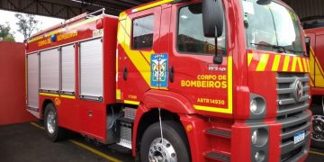 Mulher confunde minhoca com cobra e aciona bombeiros no PR