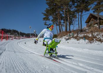 Brasileiros atingem top-6 no Mundial Paralímpico de esportes na neve