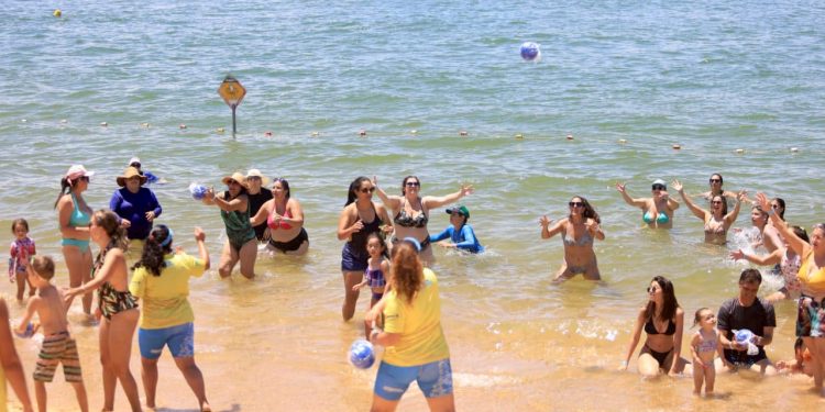 Em um mês de temporada, Praia de Santa Rosa, em Porto Rico, recebe 50 mil veranistas