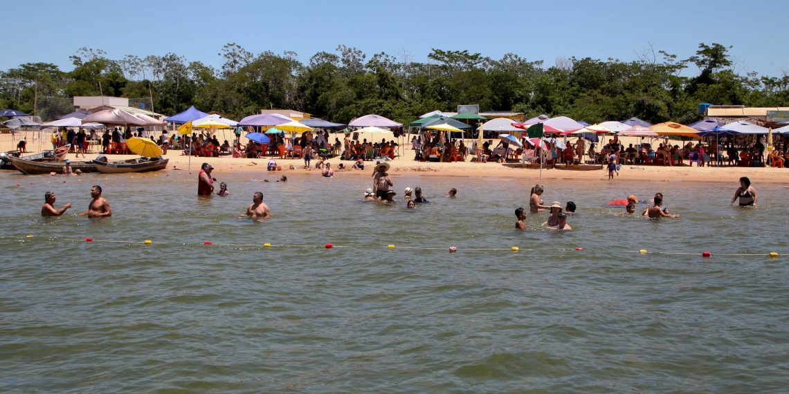 Praias das costas Norte e Oeste mantêm águas com condições boas para banho