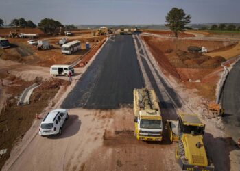 Com investimentos de R$ 1,1 bilhão, Estado vai entregar 250 km de obras rodoviárias em 2022
