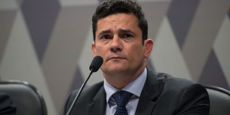 Moro afirma ter recebido R$ 3,7 mi por serviço para consultoria