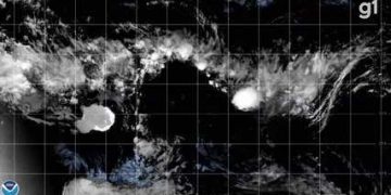 Erupção de vulcão submarino em Tonga provoca tsunami no sul do Pacífico