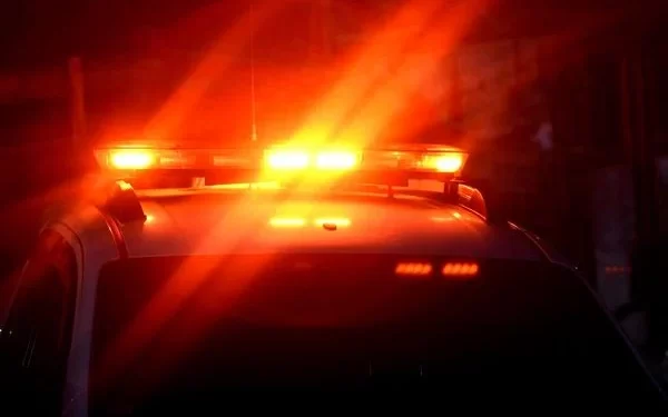 Casal bate o carro e dá o ‘perdido’