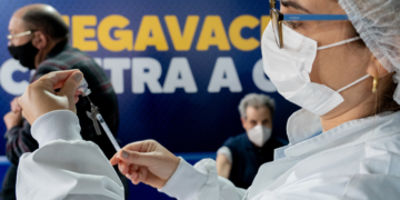 Brasil tem 40 milhões de vacinados com dose de reforço contra covid-19