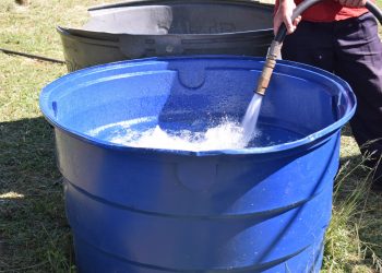 Comunidades do interior afetadas pela estiagem recebem abastecimento de água potável