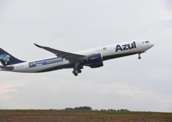Anac diz que monitora casos de Covid e gripe em pilotos e comissários para minimizar impactos em voos