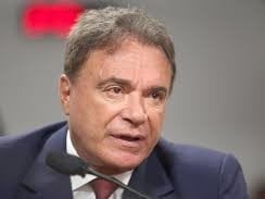 Há 30 anos, Alvaro Dias licitou a ponte Caiobá-Guaratuba e o pesadelo continua