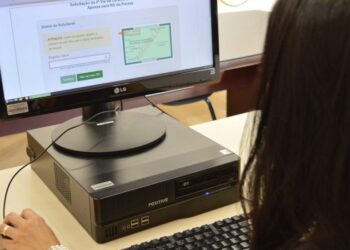 Paraná oferece serviço online de alteração de sobrenome para casados e divorciados